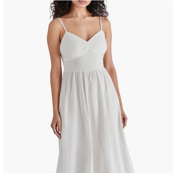 NWOT SOLD OUT Steve Madden Smocked Sleeveless Maxi Dress in White Size S - Picture 3 of 15